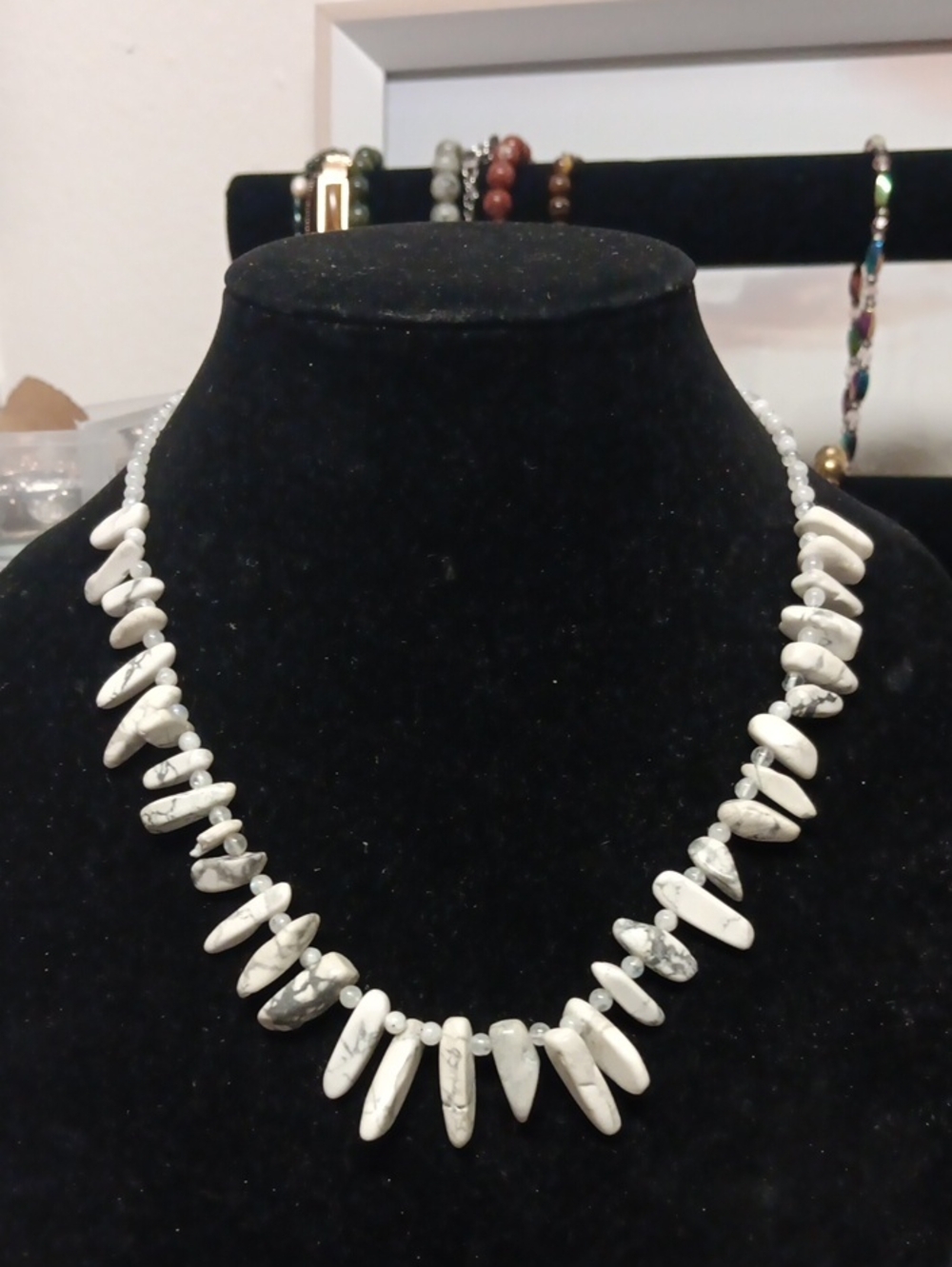 Rainbow Moonstone, White Howlite Necklace (20 inches) in Platinum Bond 256.00ctw
